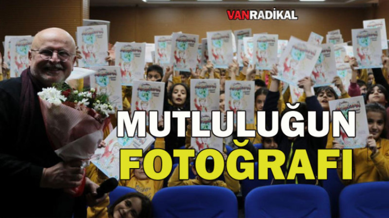 .Gülümseyen Yüzlerle Yazar Buluşması 