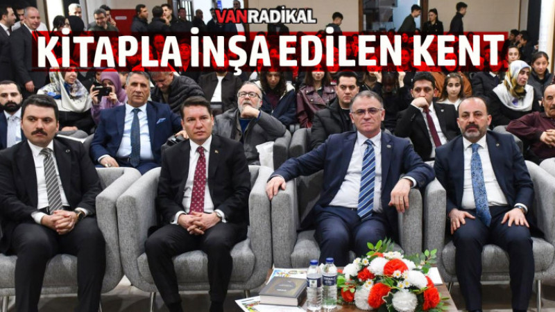 Kitapla Yeniden İnşa Edilen Van